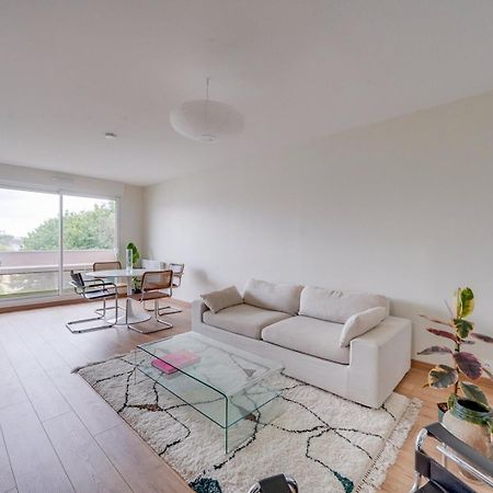 Nice Apartment With Balcony St Genes And Parking Bordeaux Buitenkant foto